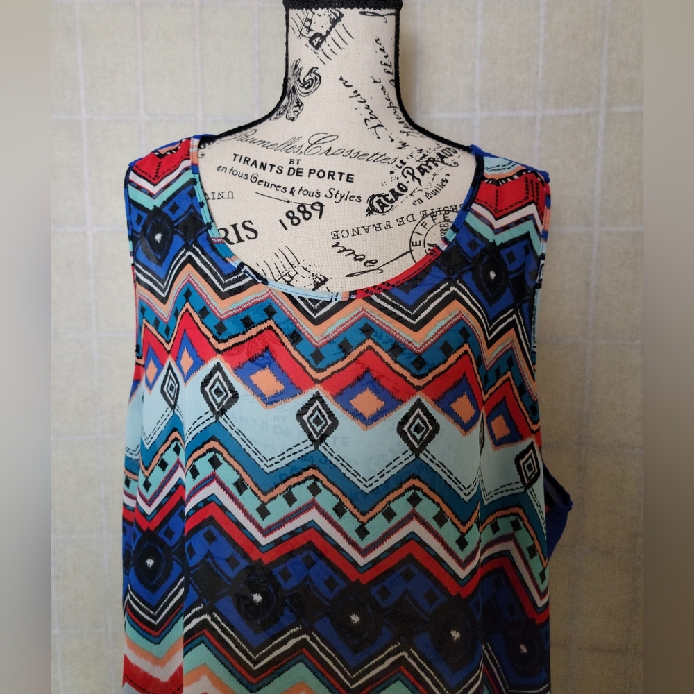 Rouge Collection Tank Top - Picture 2 of 7